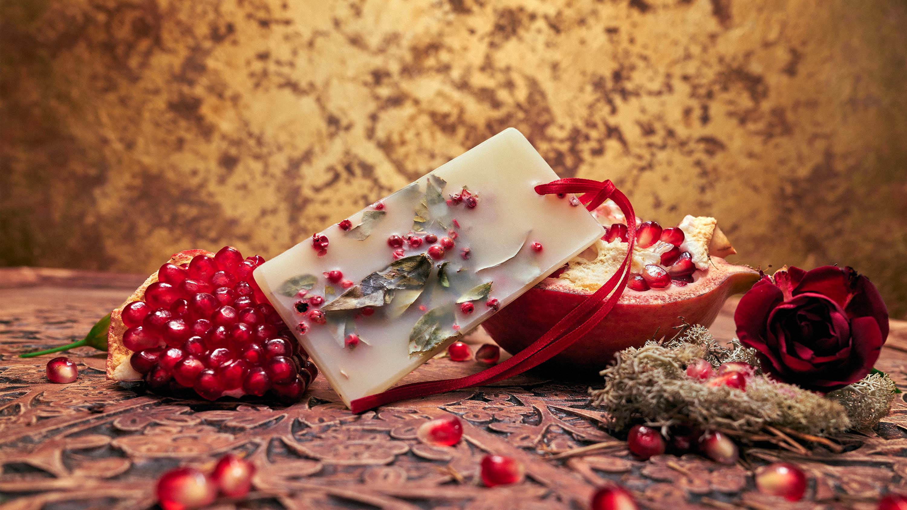 Melograno: Scented Wax Tablets - Santa Maria Novella UK