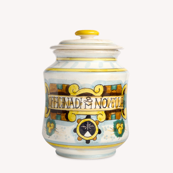 Pot Pourri in Ceramic Vase